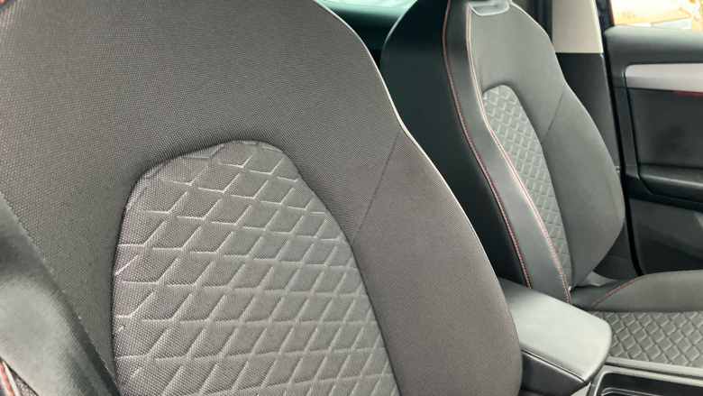 SEAT Leon 1.5 eTSI 150 FR 5dr DSG Petrol Hatchback